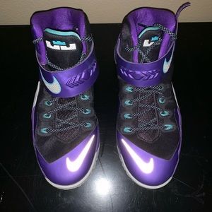 Youth Lebrons soldier 8